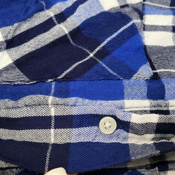 Express flannel shirt. - Picture 4 of 10